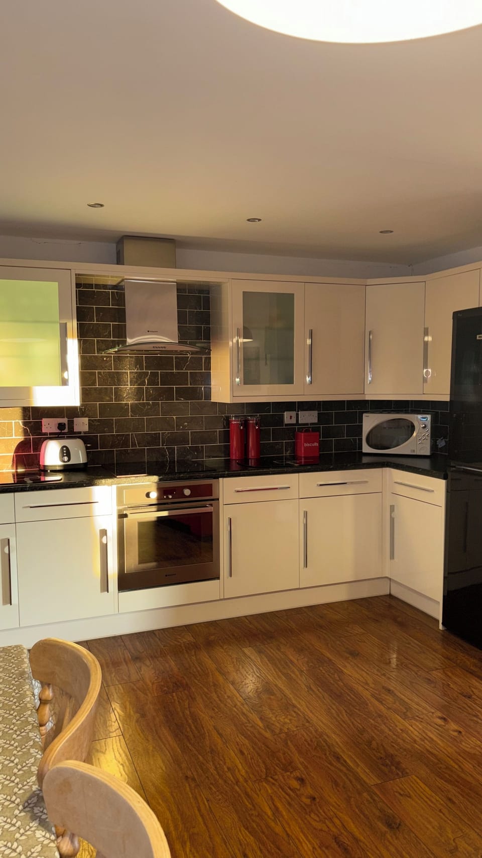 Open plan kitchen/lounge