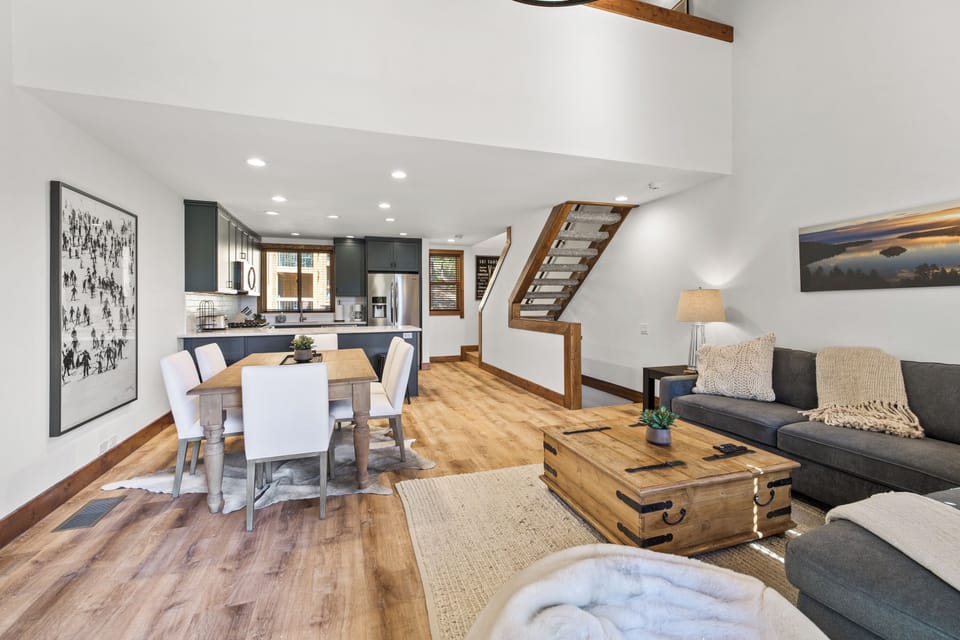 Open living area to kitchen