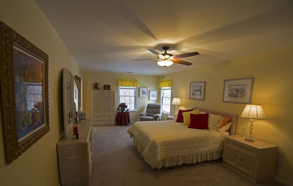 Forsythia room