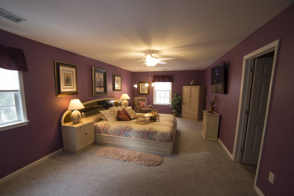 Wisteria room