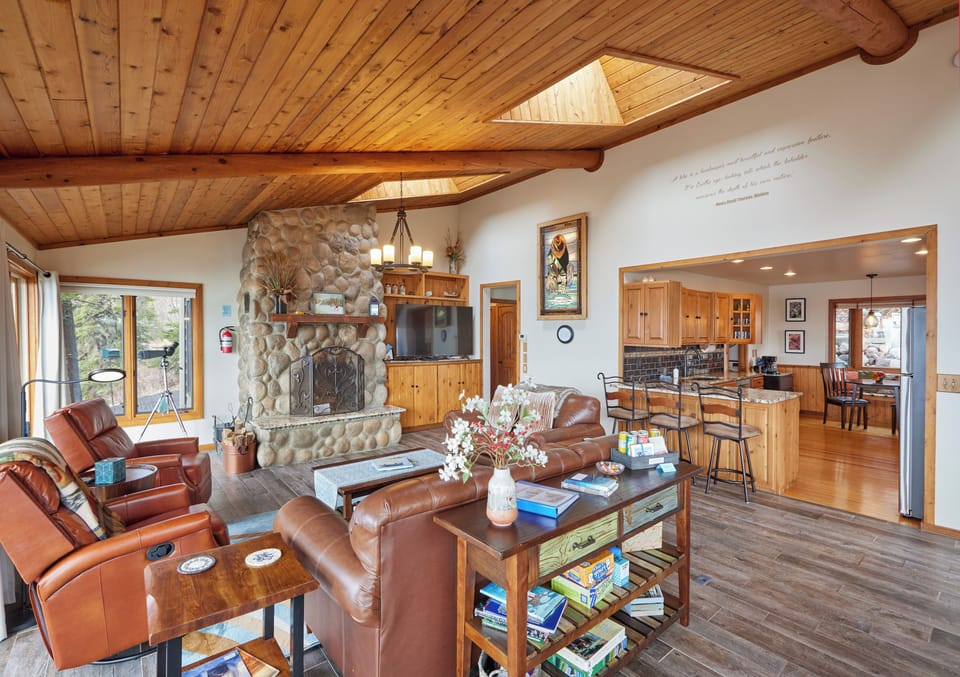 Living Room | Free WiFi | Central Heating & A/C | Queen Sleeper Sofa