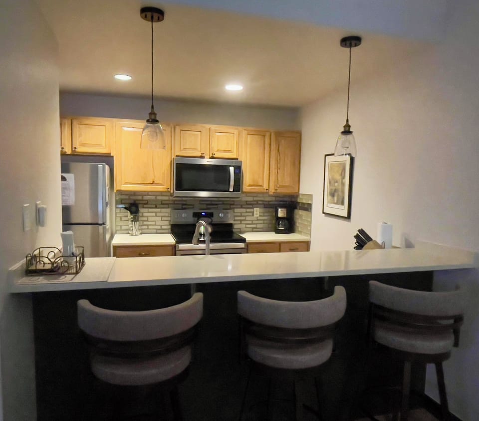 Enjoy your favorite beverage or snack and chat with the chef!