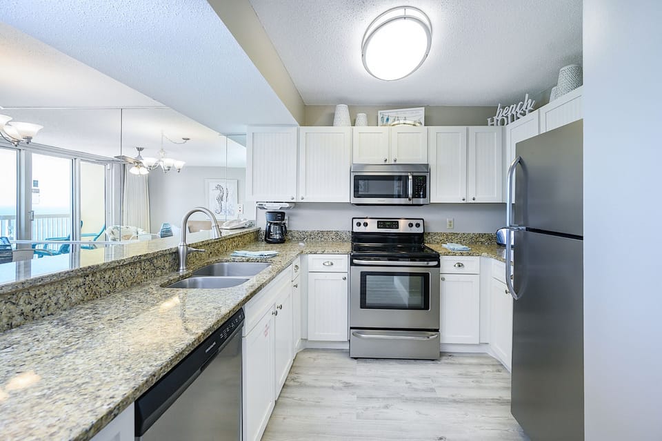 Kitchen has everything you need