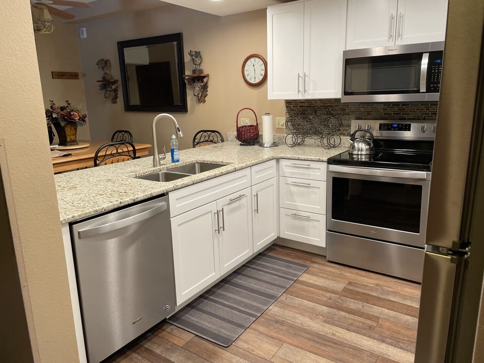 Kitchen - dishwasher