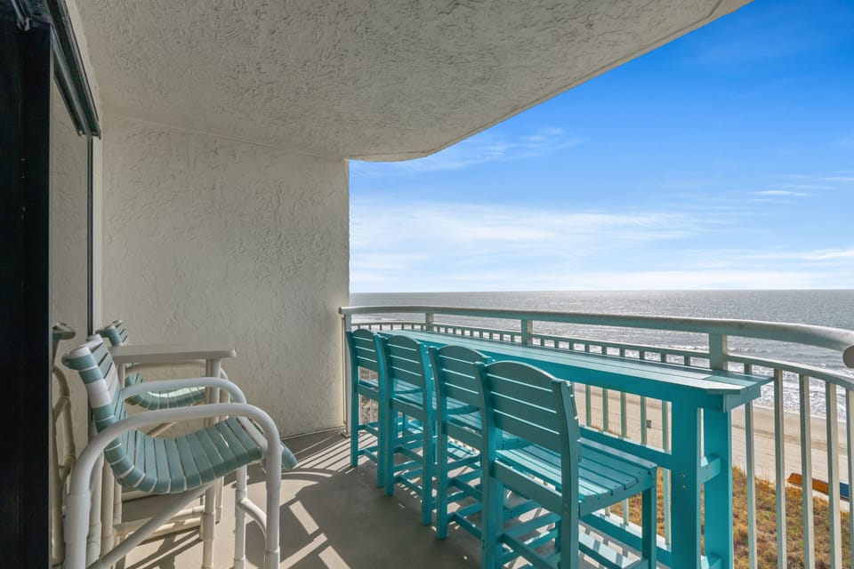 Private Oceanfront Balcony
