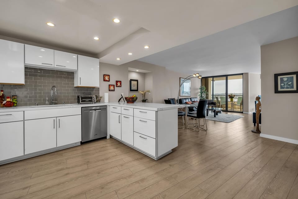 fabulous kitchen fully equipped for you