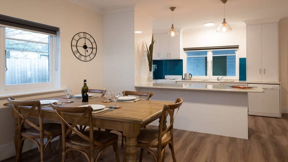 Kitchen with full facilities.