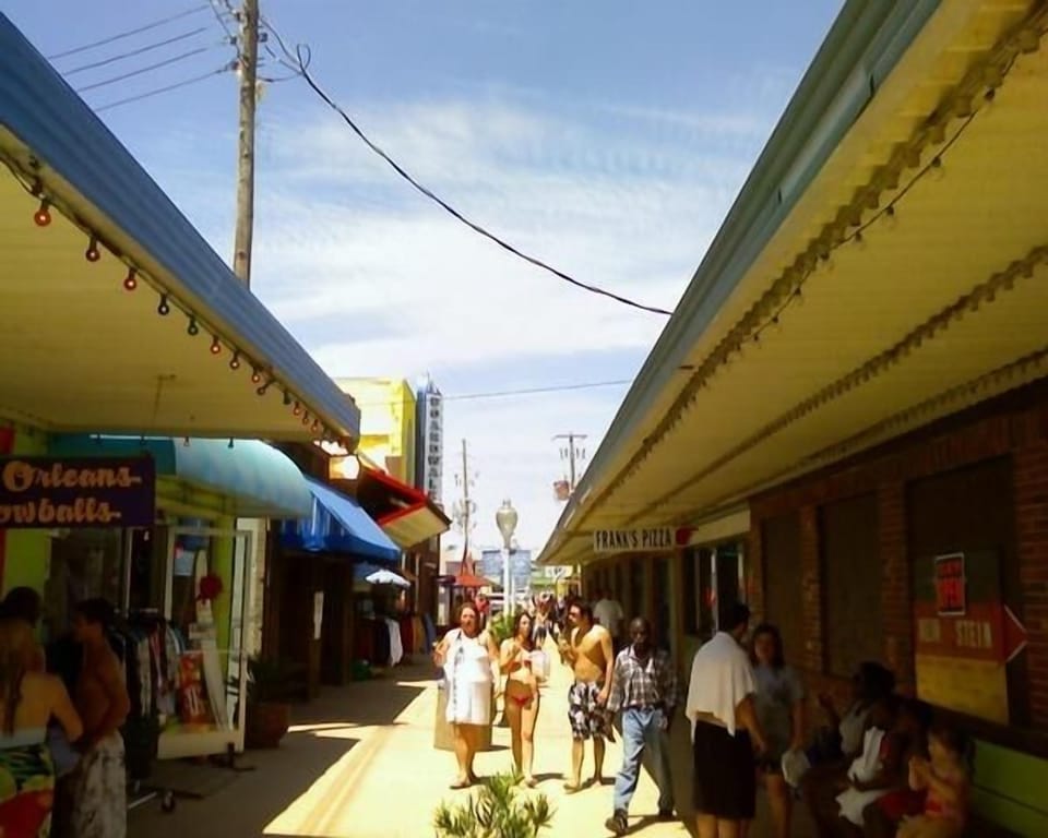 Boardwalk Shops