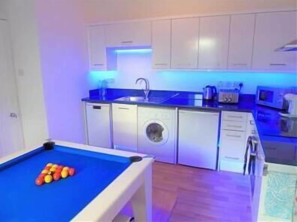 Pool Table (2)
