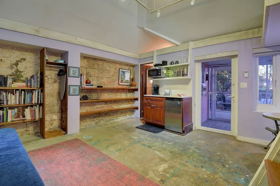 Kitchen area