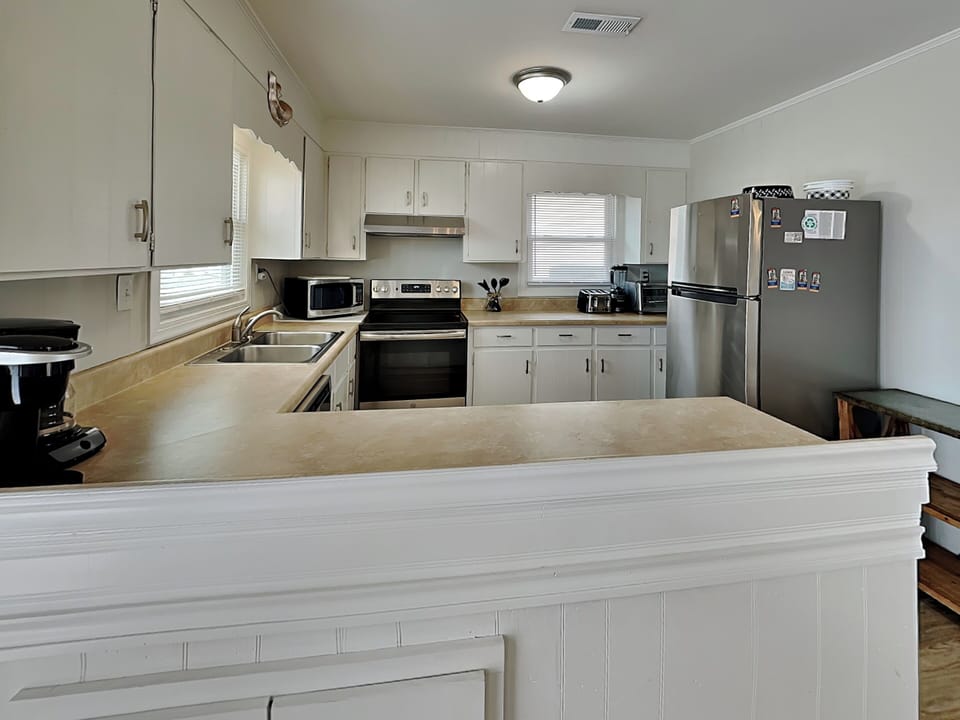 Full Size Kitchen