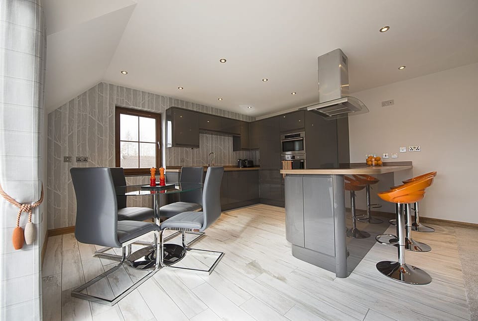 Kitchen/Dining area