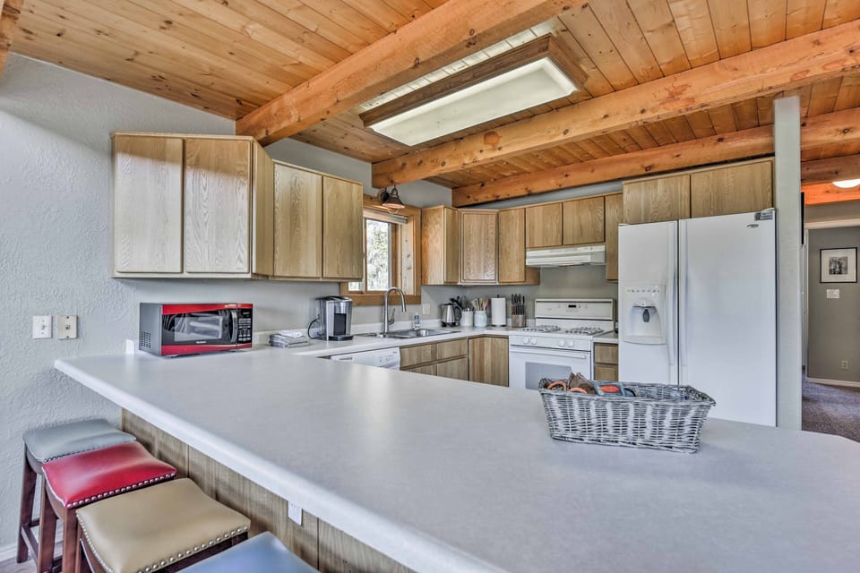 Kitchen | Cooking Basics Supplied