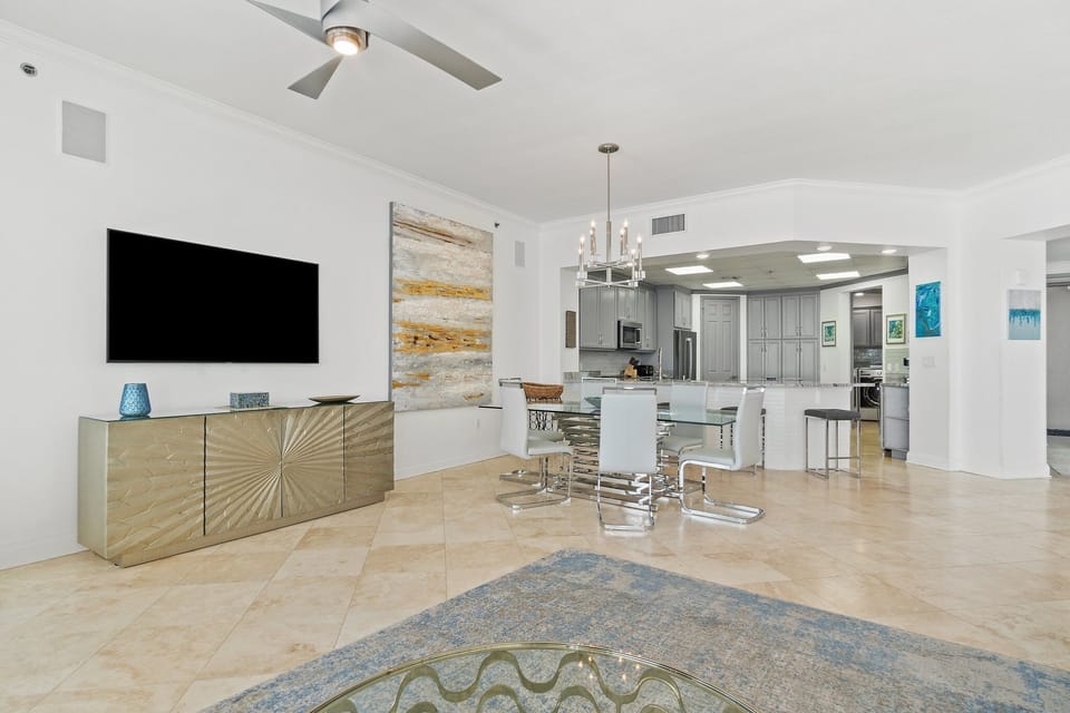 Living and Dining Area