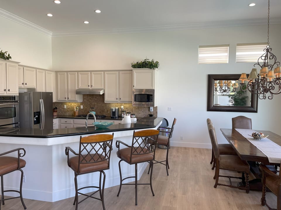 Kitchen/Dining
