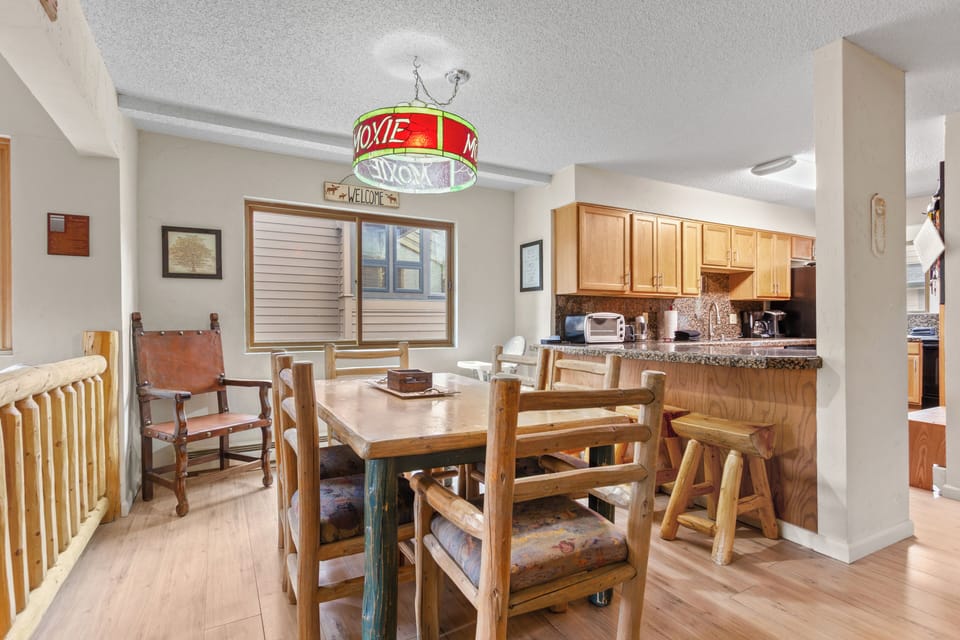 dining room 6 chairs + 4 bar stools