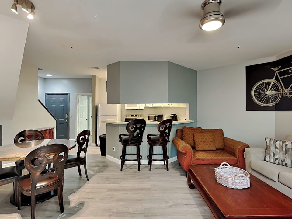 Unique Open Floor Plan Let's Everybody Connect