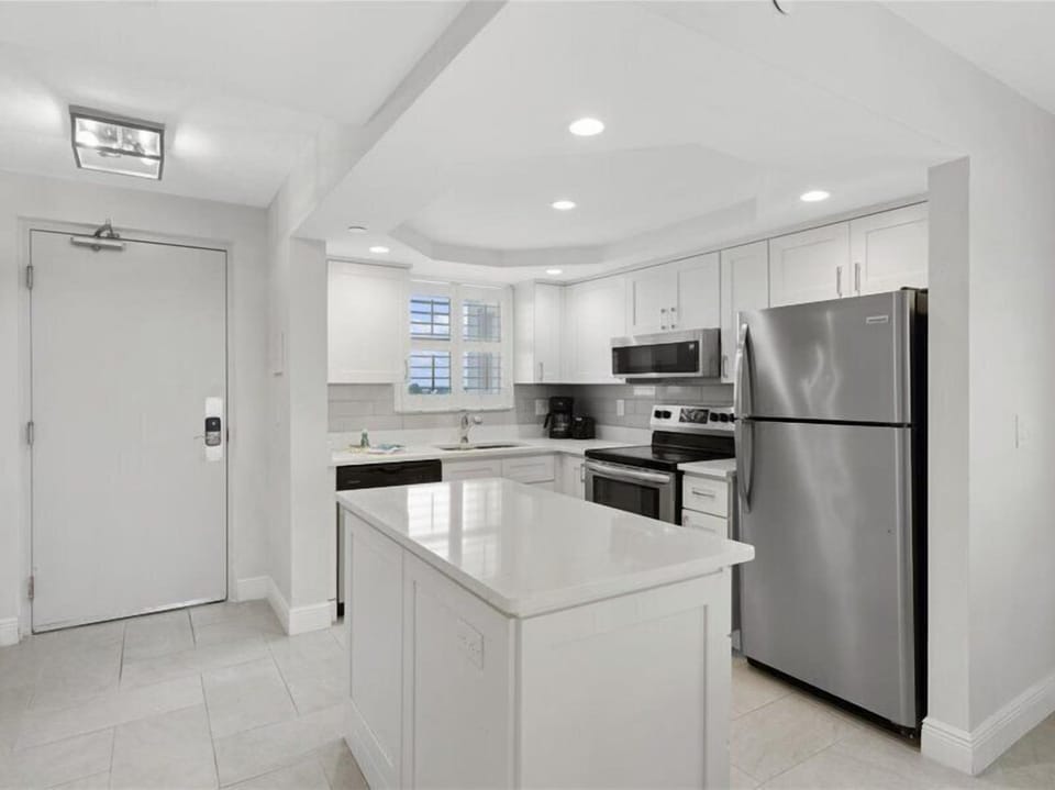 Fully Equipped Kitchen with Stainless Steel Appliances