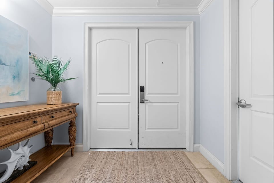 Private Entry from Elevator