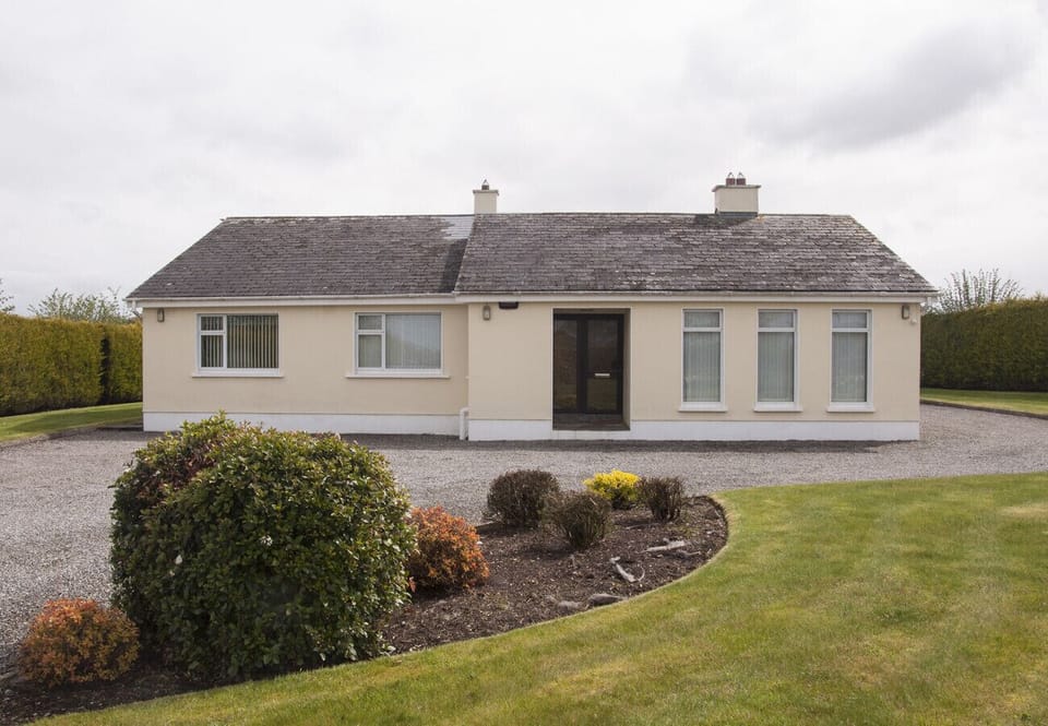 Eagle View Holiday Home, Moone, Athy, County Kildare
