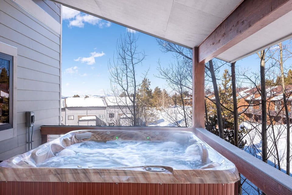 Hot tub under covered portion of the deck