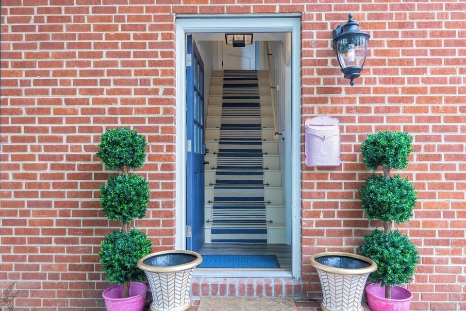 Private entrance up one flight of TALL steps 