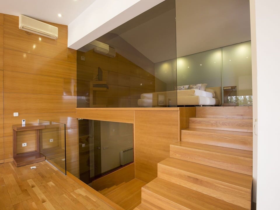 Stairs, Interior Design, Property, Architecture, Wood Flooring, Building, Floor, Room, Hardwood, House