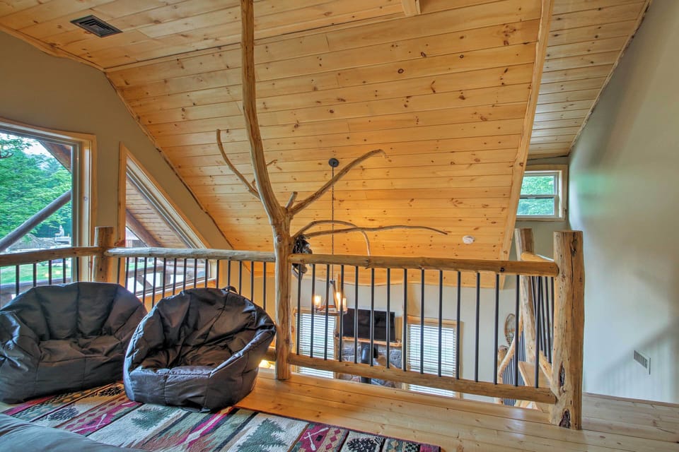 Loft | Futon | 2nd Floor | Stairs Required