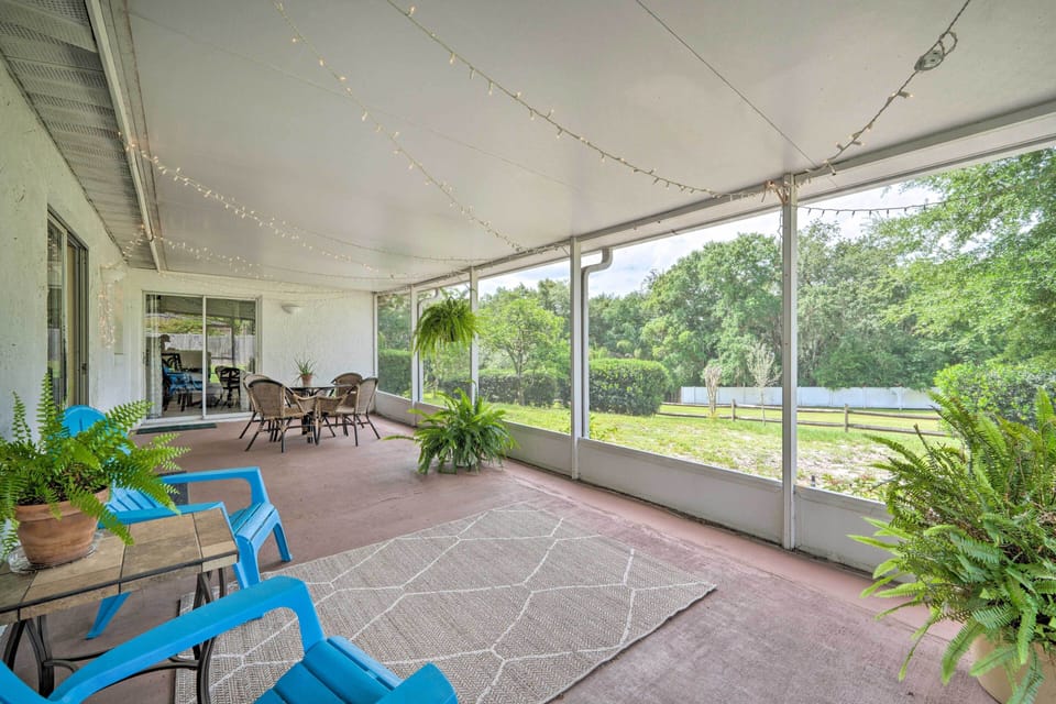 Screened-In Patio | Excellent Location