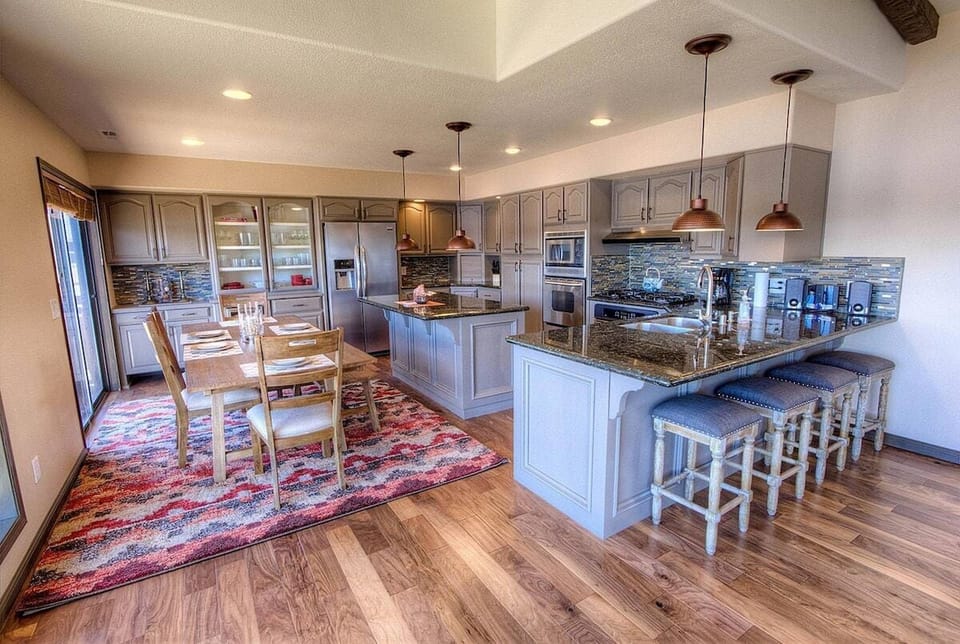 Upper Level- Dining room