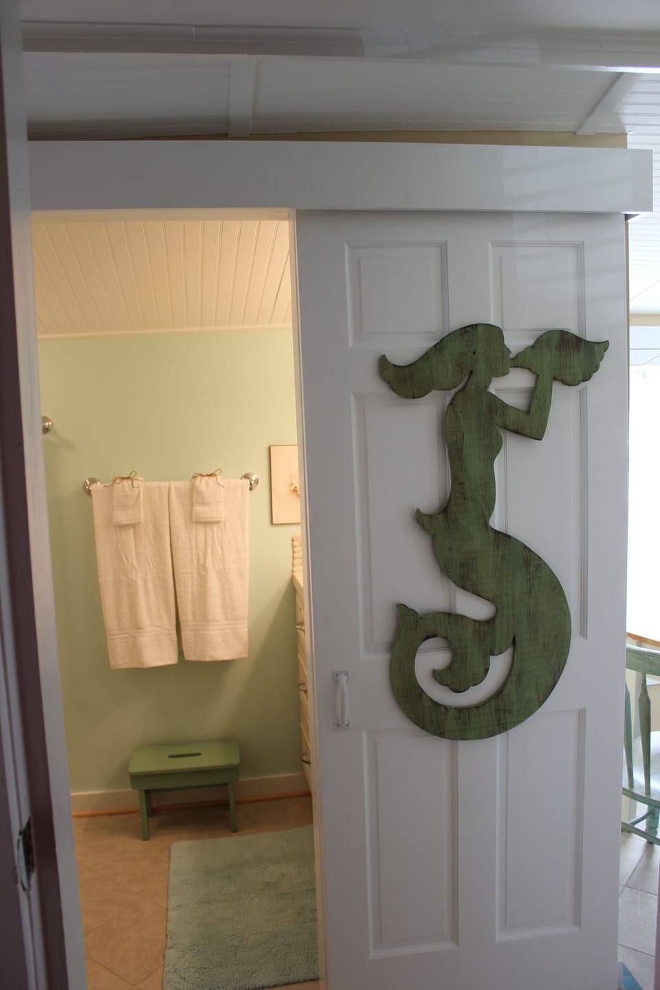 Sliding door to bathroom is so cool!