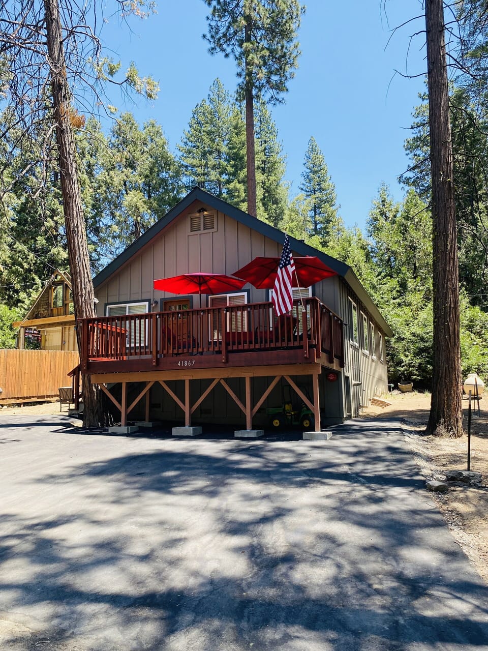 Paved driveway with lots of parking space 