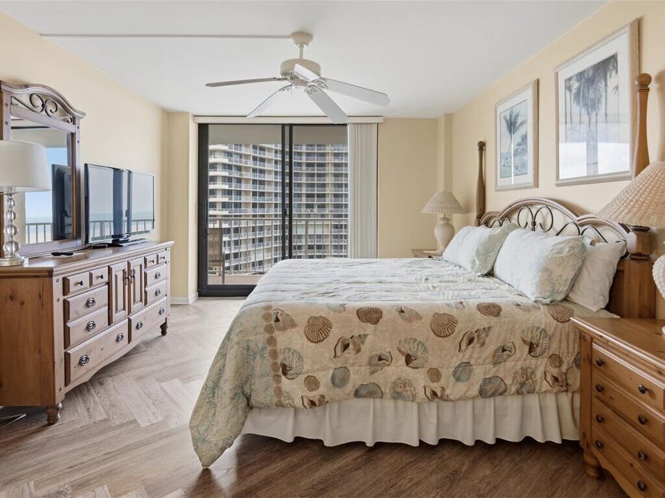 Master Bedroom with balcony access