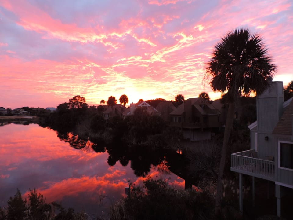 The views of the setting sun over the lagoon are spectacular.