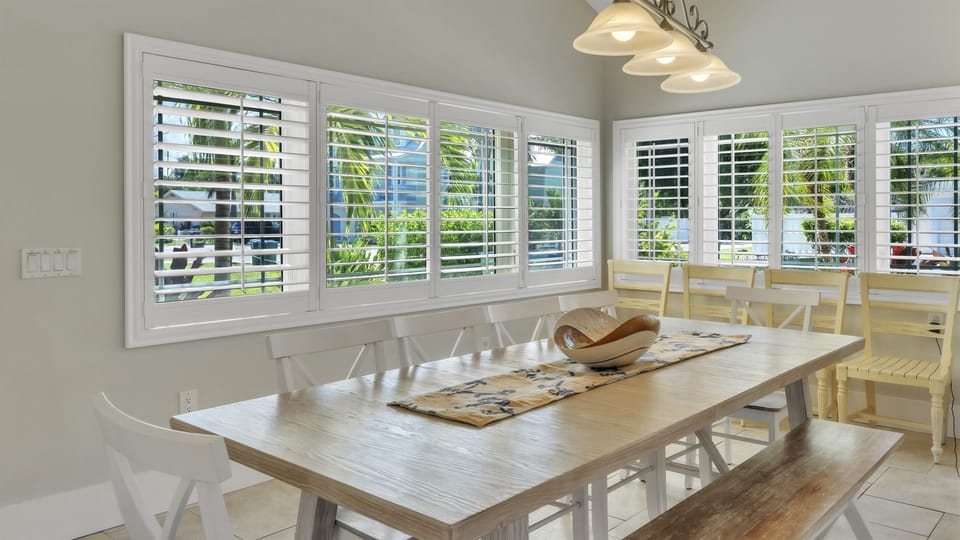 Dining area for the whole family – Anna Maria Island vacation rental