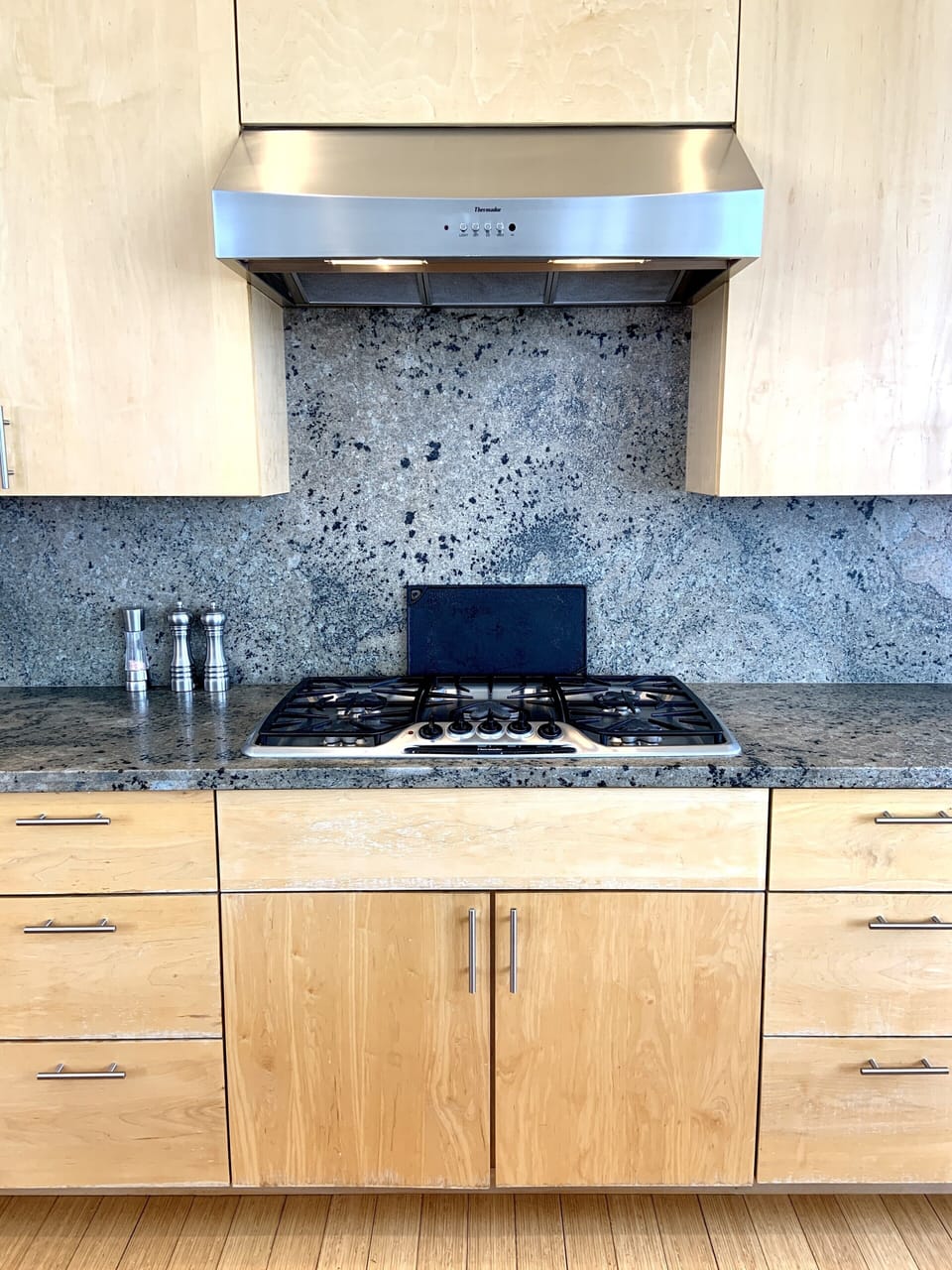 Thermador 5 burner stove top 