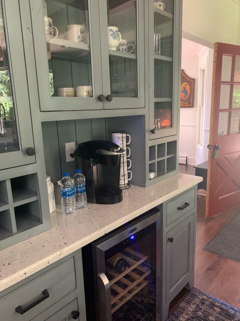 Wine and coffee bar with Keurig!!