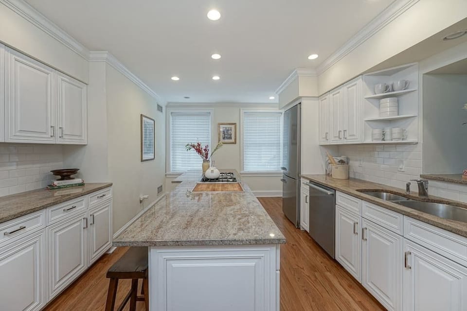 Chef's Kitchen 