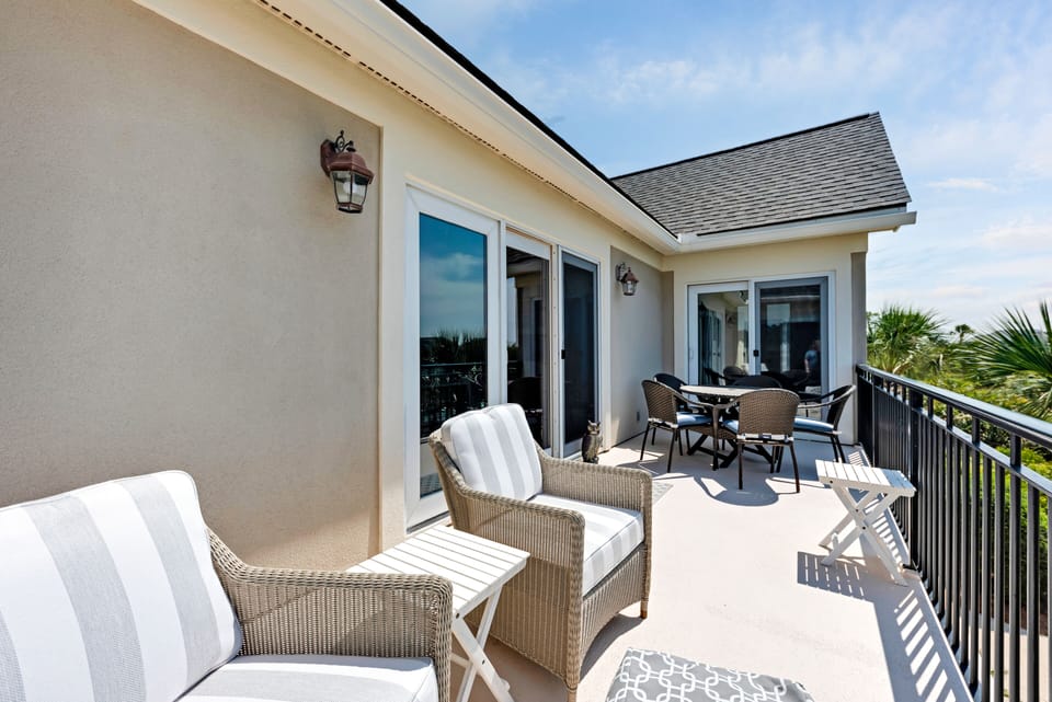 The front deck off the great room