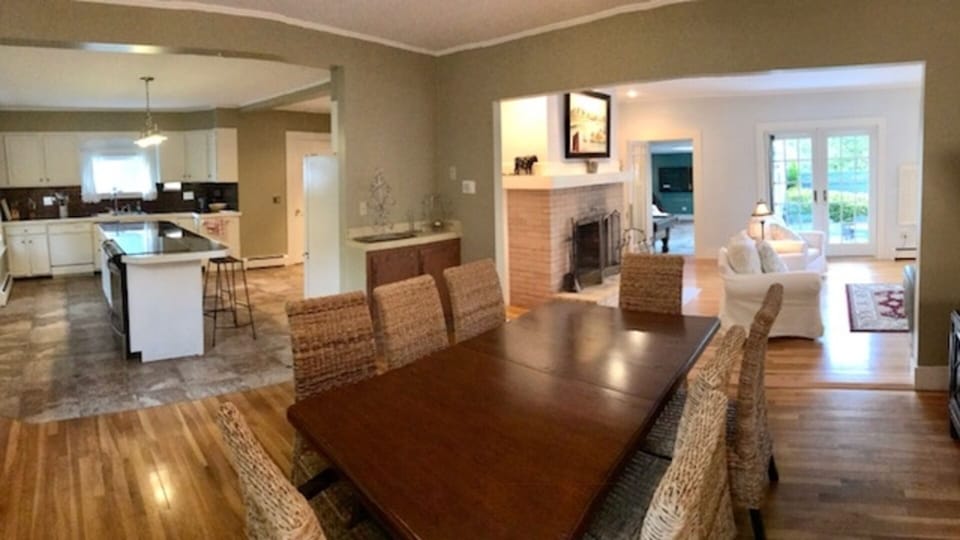 Dinning room, kitchen, living room 