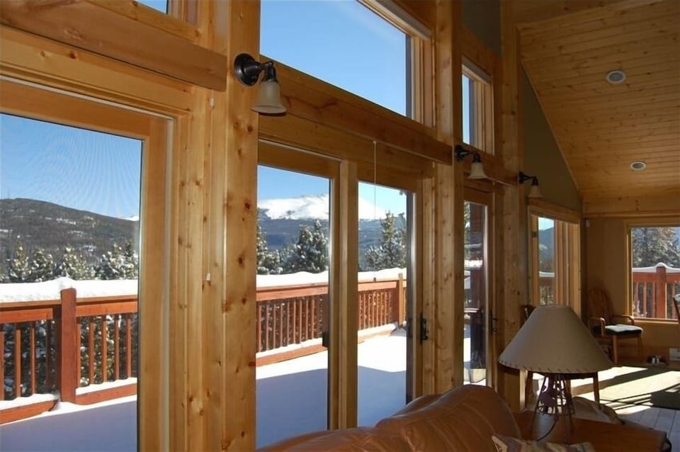 Beautiful Views & Wrap Around Decks