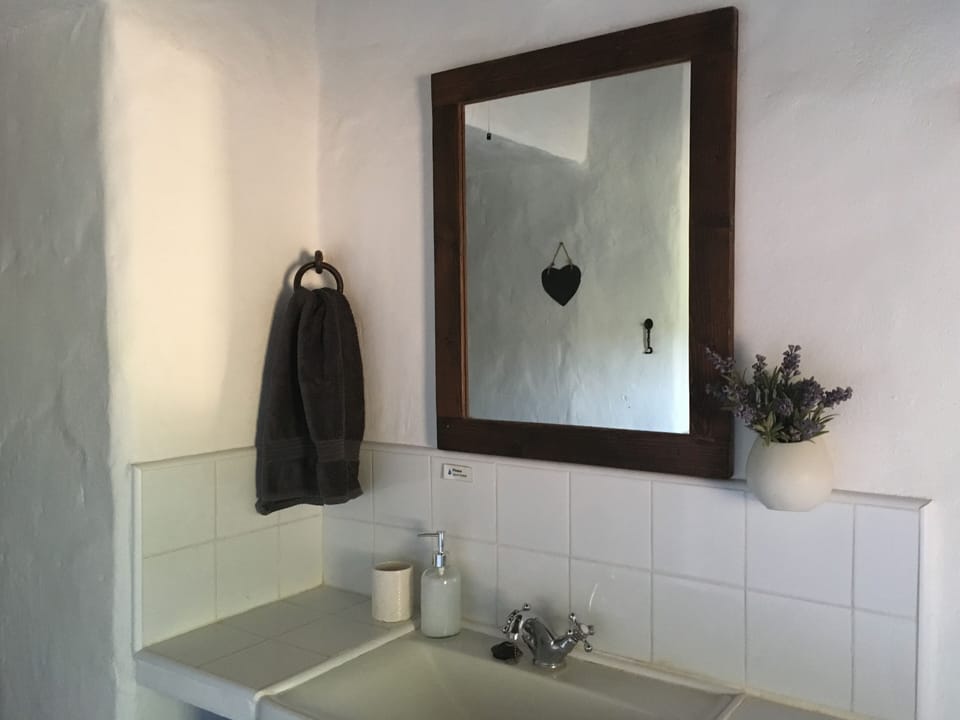Main bathroom