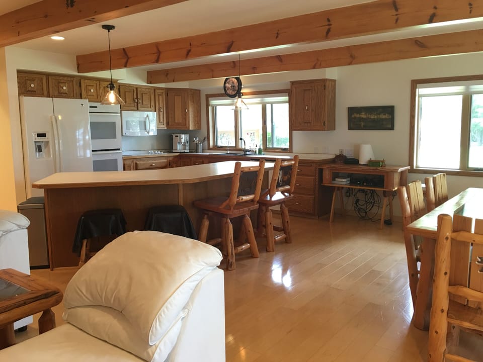 Open Concept
Kitchen Living Room Dining