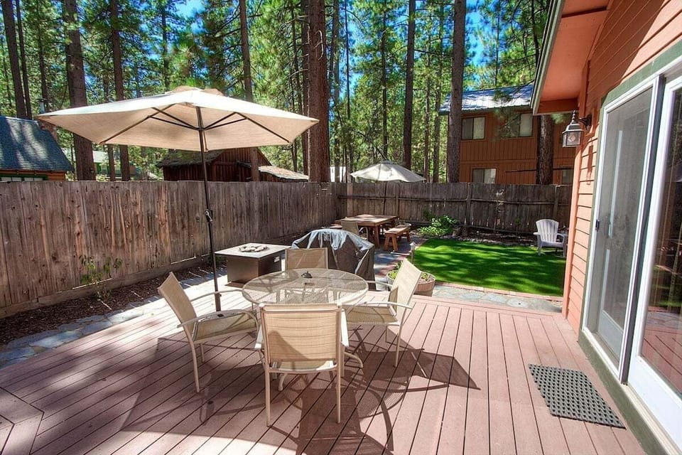 cyh0840 backyard and deck