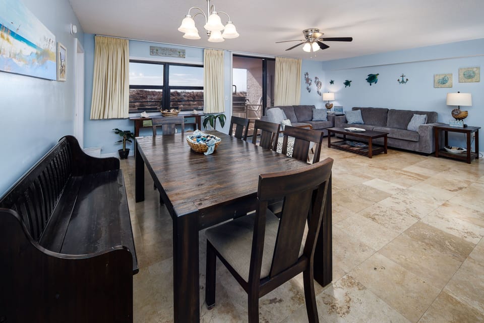 Dining - 8 seat