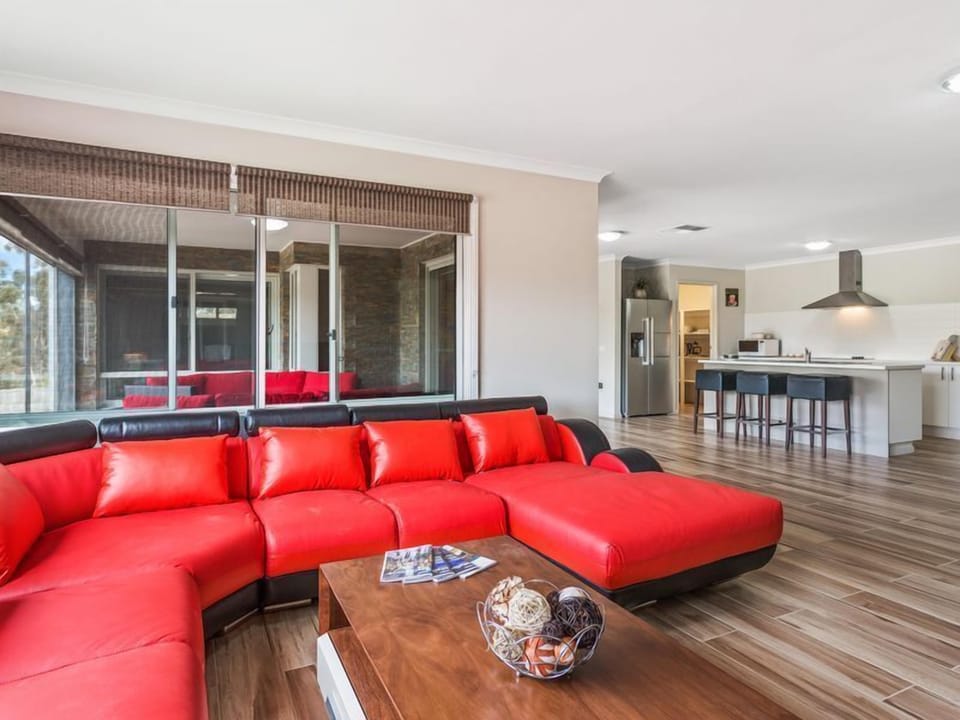 Second Lounge Room and Kitchen Area, Very spacious - Great for Large Groups