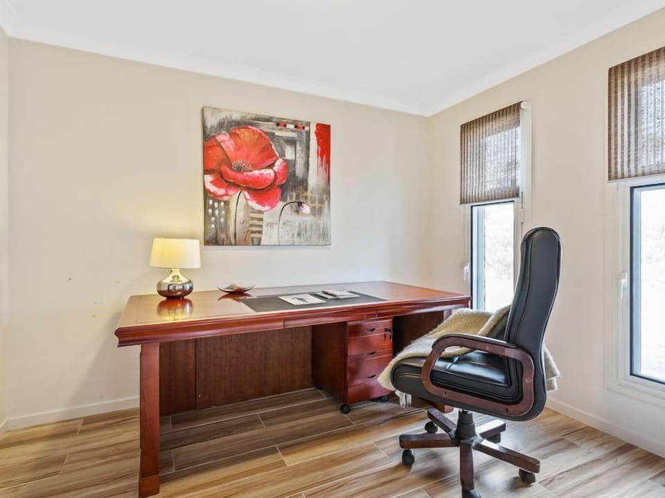 Comfortable Office Space