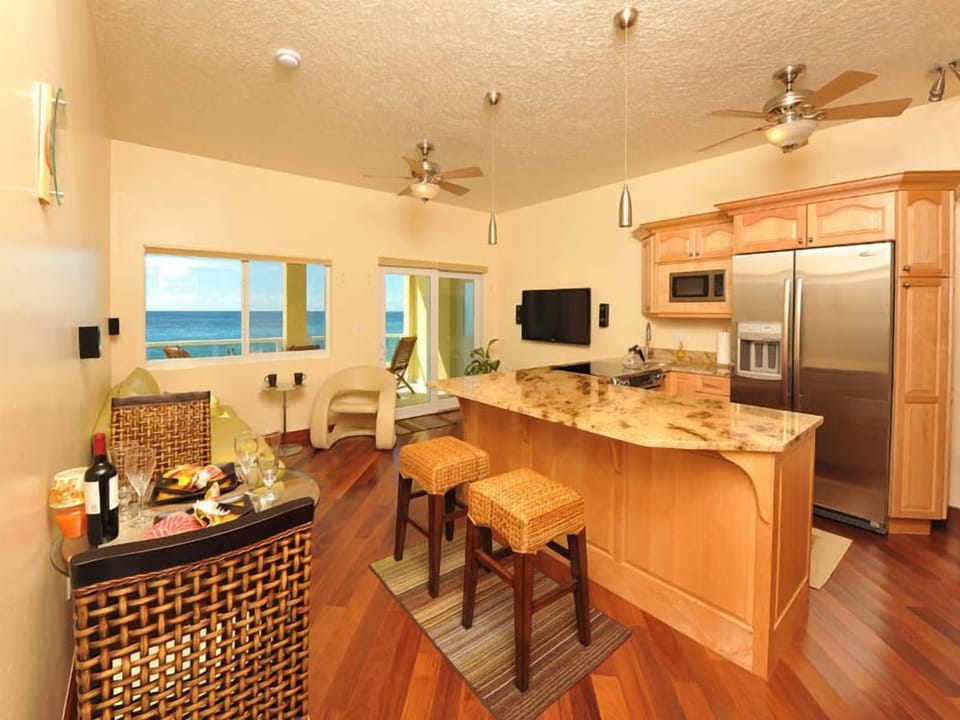 Standard One Bedroom Dining and Living with Ocean View
