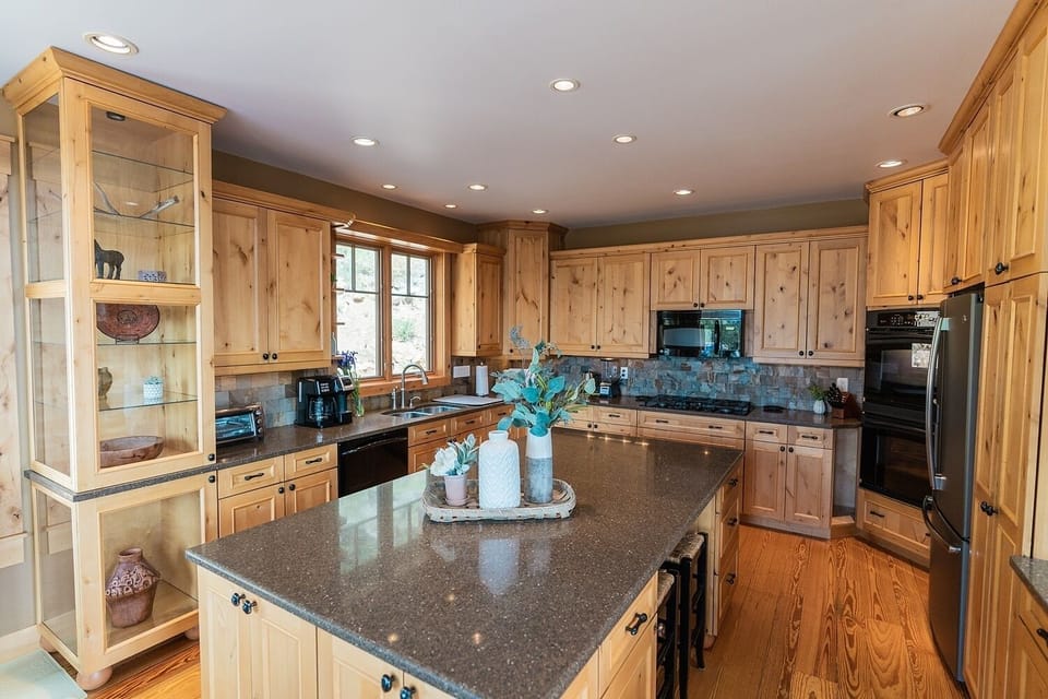 Kitchen ...very well stocked!