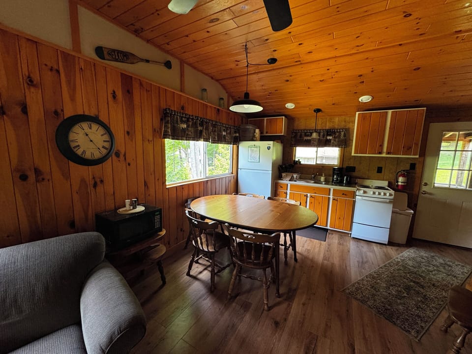 Full kitchen / dining area.